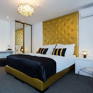 B Gold Luxury 4* Split