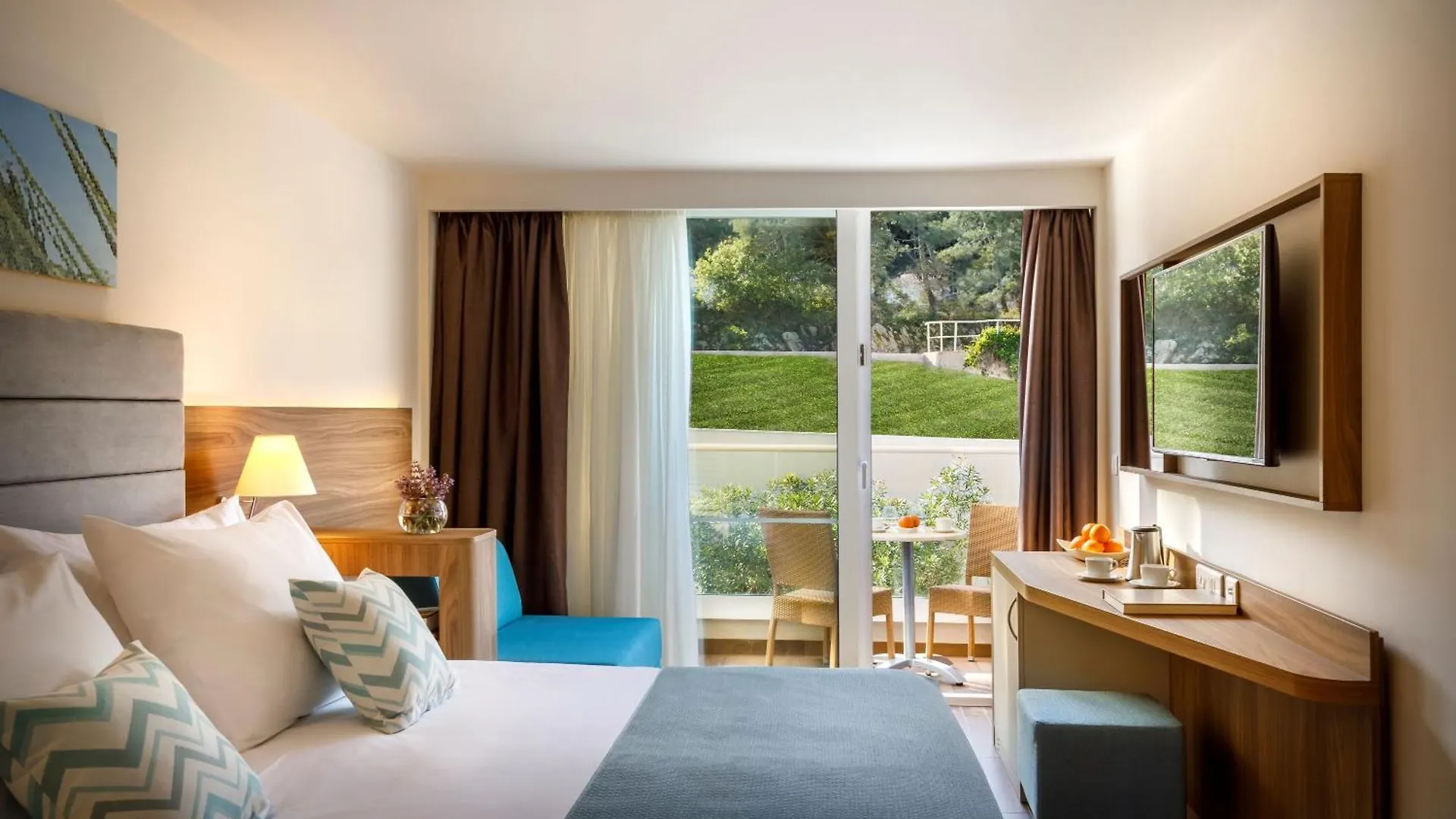 Valamar Bellevue Resort 라벡 호텔